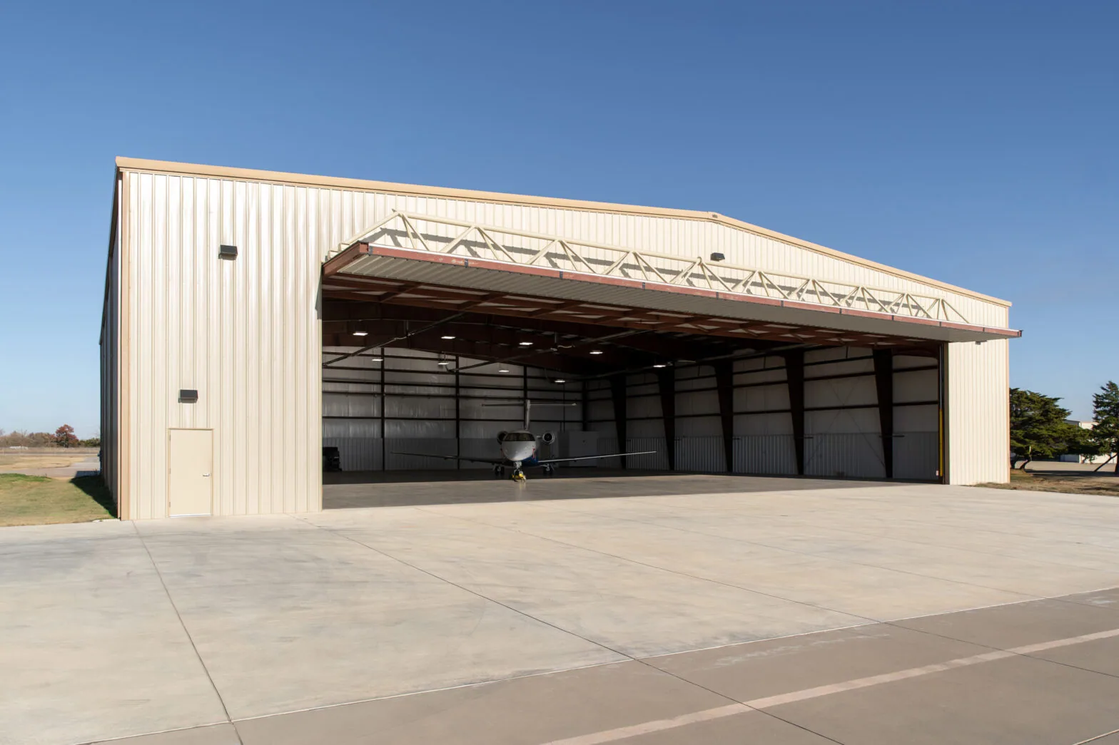 Aircraft Hangar Roofing in Murrieta, CA